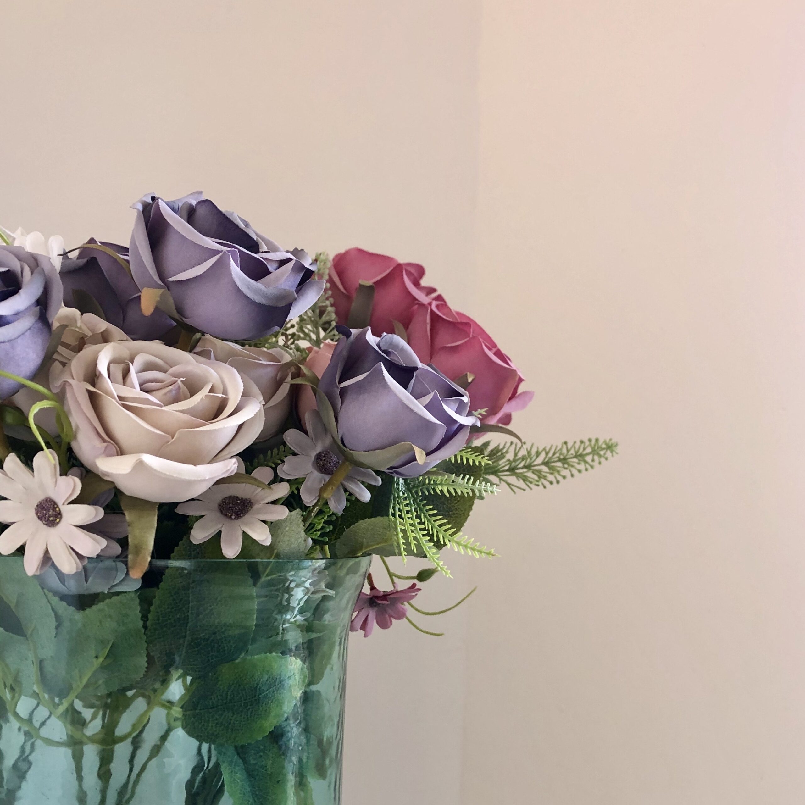 Sztuczne kwiaty jak żywe – detal wykonania i estetyka Może Kwiatka